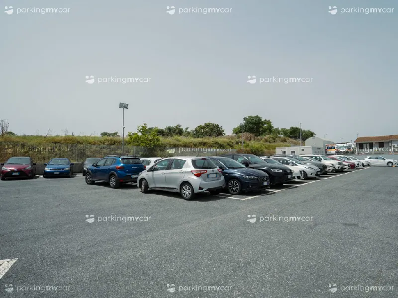 Parking Blu - Roma Ciampino Parcheggi scoperti Parking Blu - Roma Ciampino