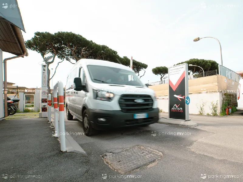 Air Car Parking - Aeroporto Roma Fiumicino Navetta gratuita Air Car Parking - Aeroporto Roma Fiumicino