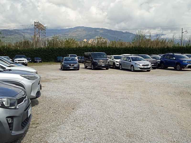 Security Parking - Aeroporto Lamezia Terme Posti auto all'aperto Security Parking - Aeroporto Lamezia Terme