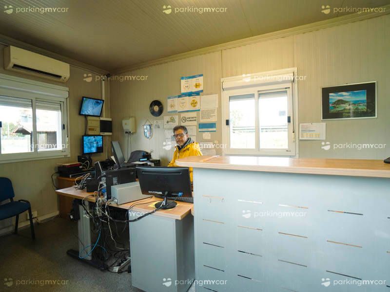 Idrofly - Aeroporto Milano Linate Reception Idrofly - Aeroporto Milano Linate