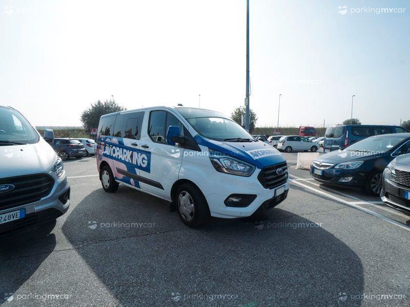 Parcheggi Low Cost - Aeroporto Verona Navetta gratuita Parcheggi Low Cost - Aeroporto Verona