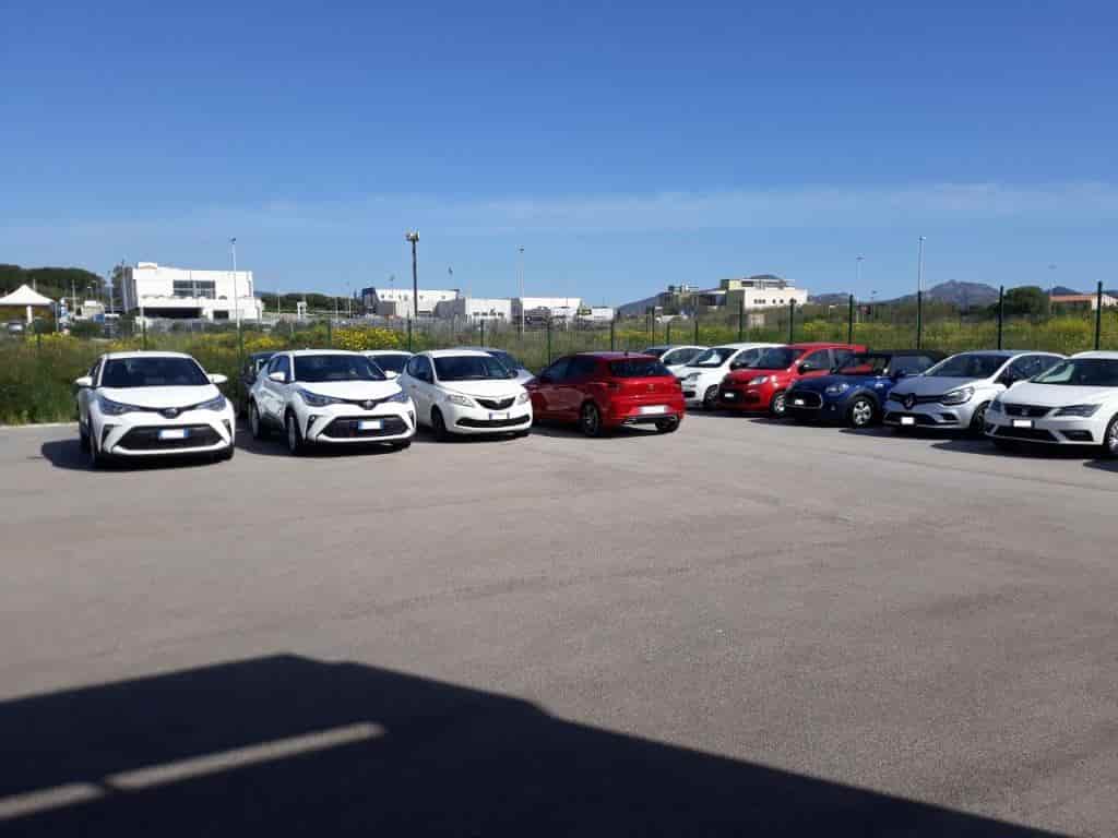 Parking Olbia - Aeroporto Olbia Posti auto scoperti Parking Olbia - Aeroporto Olbia