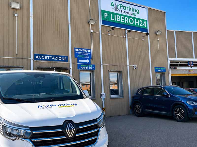 AirParking Premium - Aeroporto Malpensa Navetta gratuita AirParking Premium - Aeroporto Malpensa