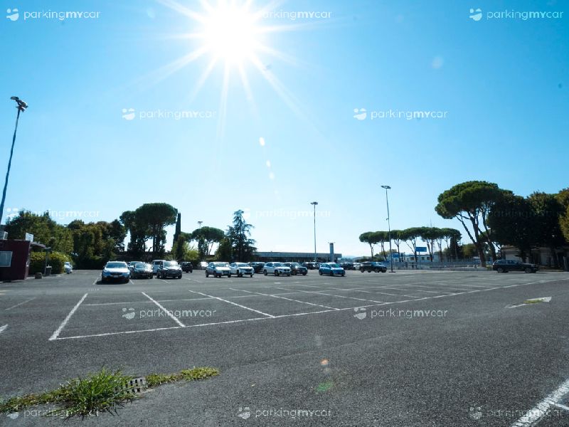 Airport P2 - Aeroporto Forlì Parcheggi all'aperto Airport P2 - Aeroporto Forlì
