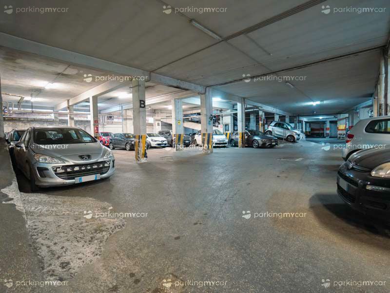 Scarpato Parking - Porto Mergellina Parcheggi coperti Scarpato Parking - Porto Mergellina