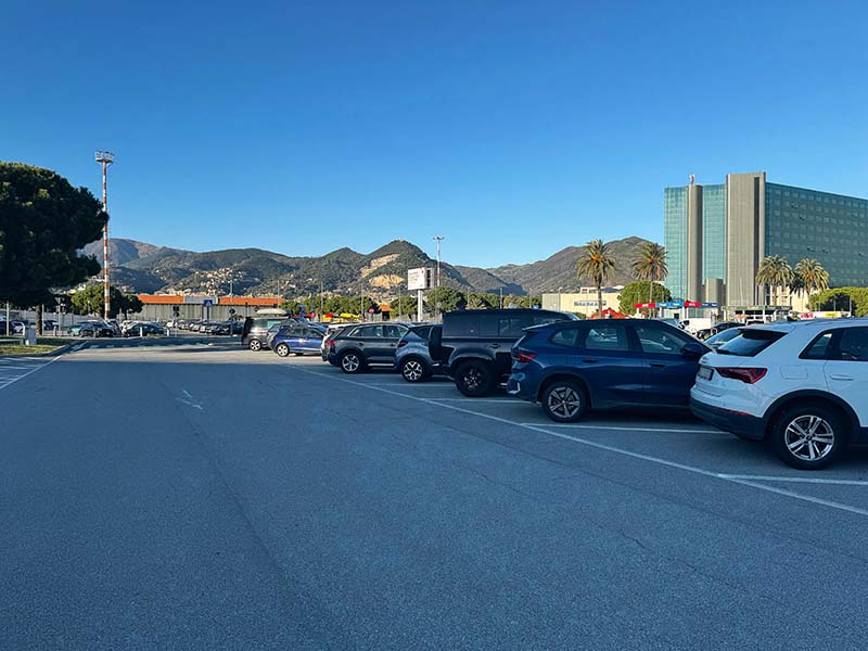 Parcheggio Ufficiale Aeroporto Genova P1 Parcheggi scoperti Parcheggio Ufficiale Aeroporto Genova P1