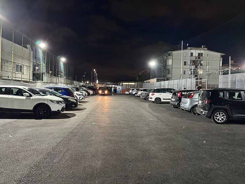 City Park - Aeroporto Napoli Auto in sosta City Park - Aeroporto Napoli