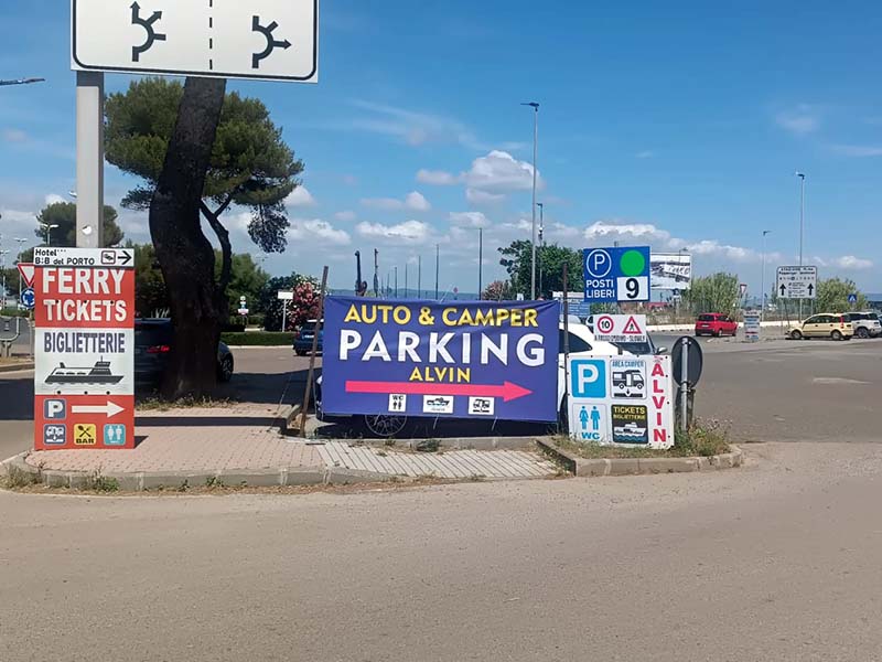 Parcheggio Alvin - Porto Piombino Ingresso Parcheggio Alvin - Porto Piombino