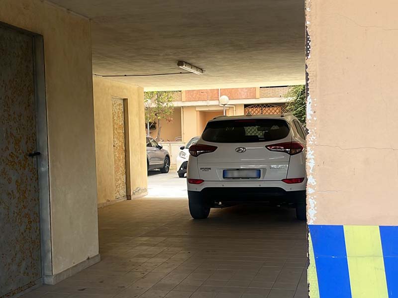 Valet Travel Easy - Aeroporto Cagliari Auto parcheggiata al coperto Valet Travel Easy - Aeroporto Cagliari