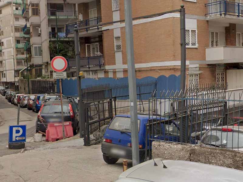 Garage Parking - Napoli centro città Accesso Garage Parking - Napoli centro città